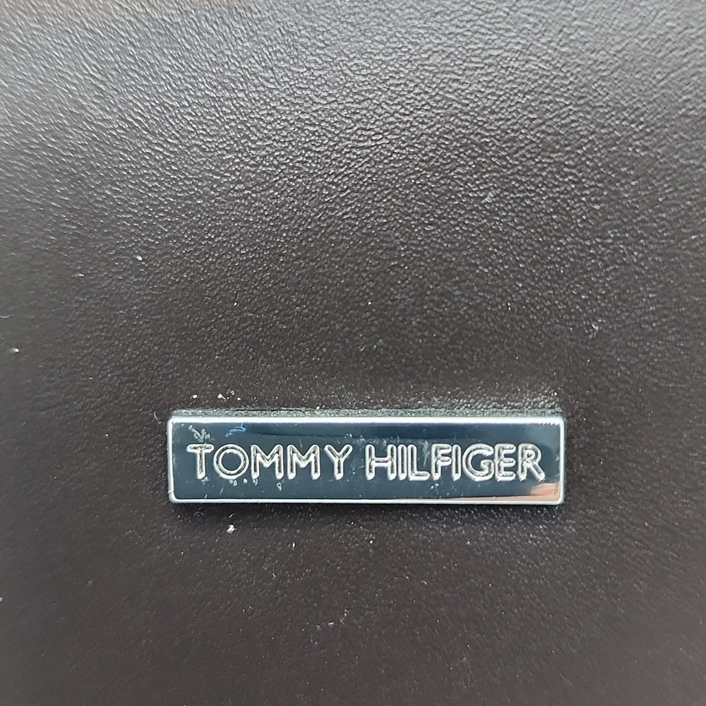 TOMMY HILFIGER, MENS WALLET DOUBLE FOLD, DARK BROWN,GENUINE LEATHER, BROWN COLOR